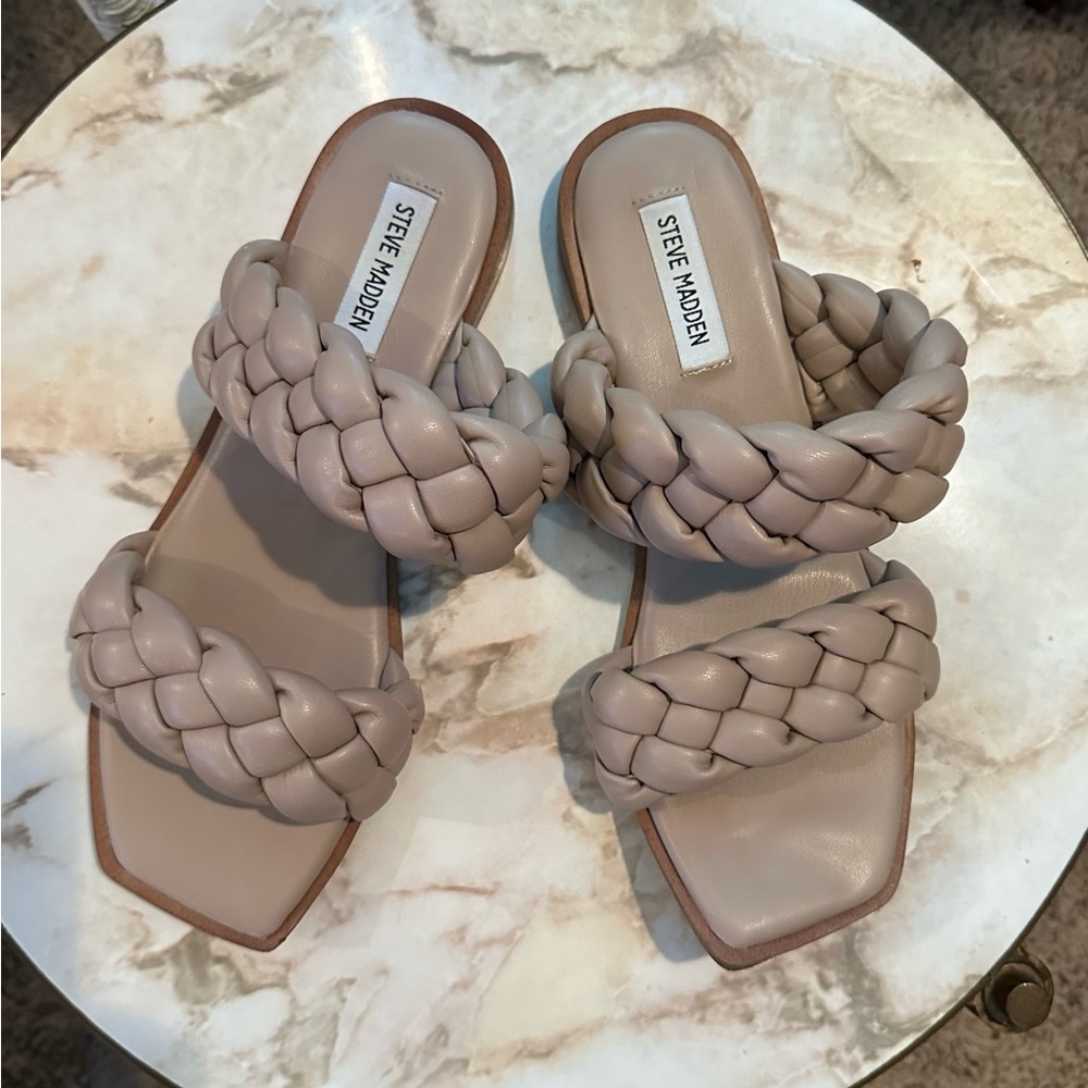 Steve Madden sandals size 9.5